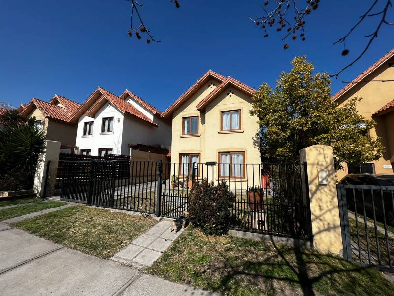 casa en arriendo en Peñalolén